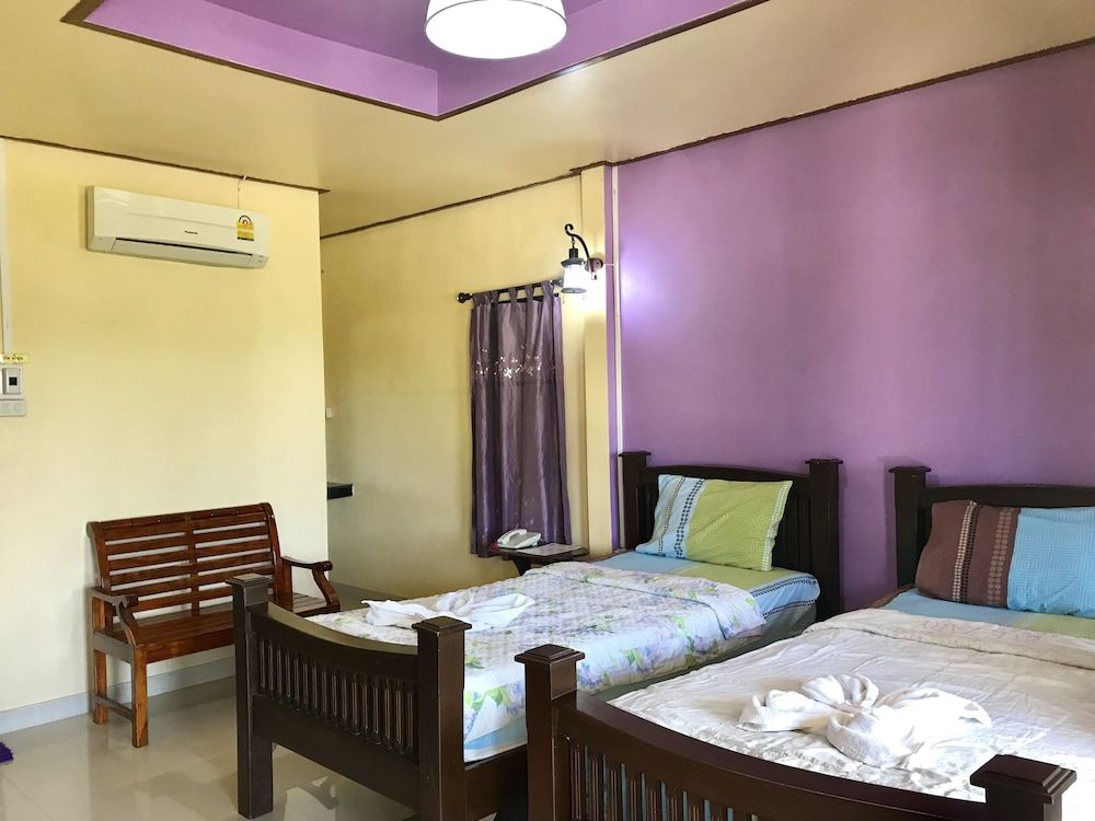 Phupha Inn Resort Bungalow, 2 Twin Beds