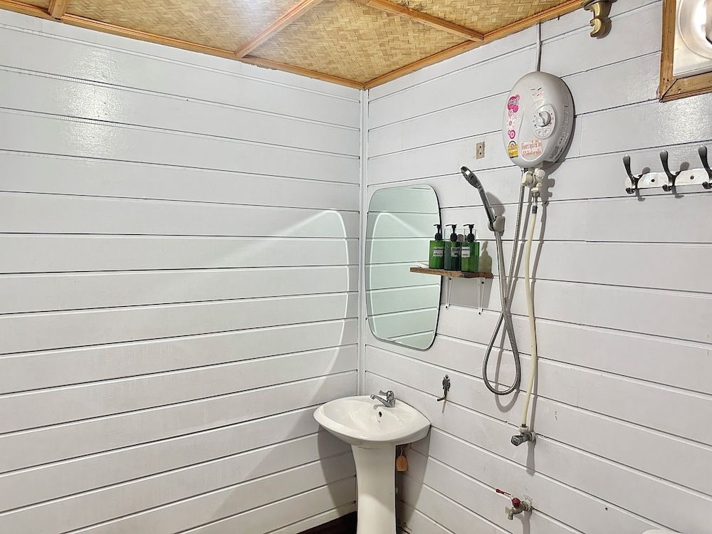 Montri Resort Donmuang Bangkok Standard Double Room 6