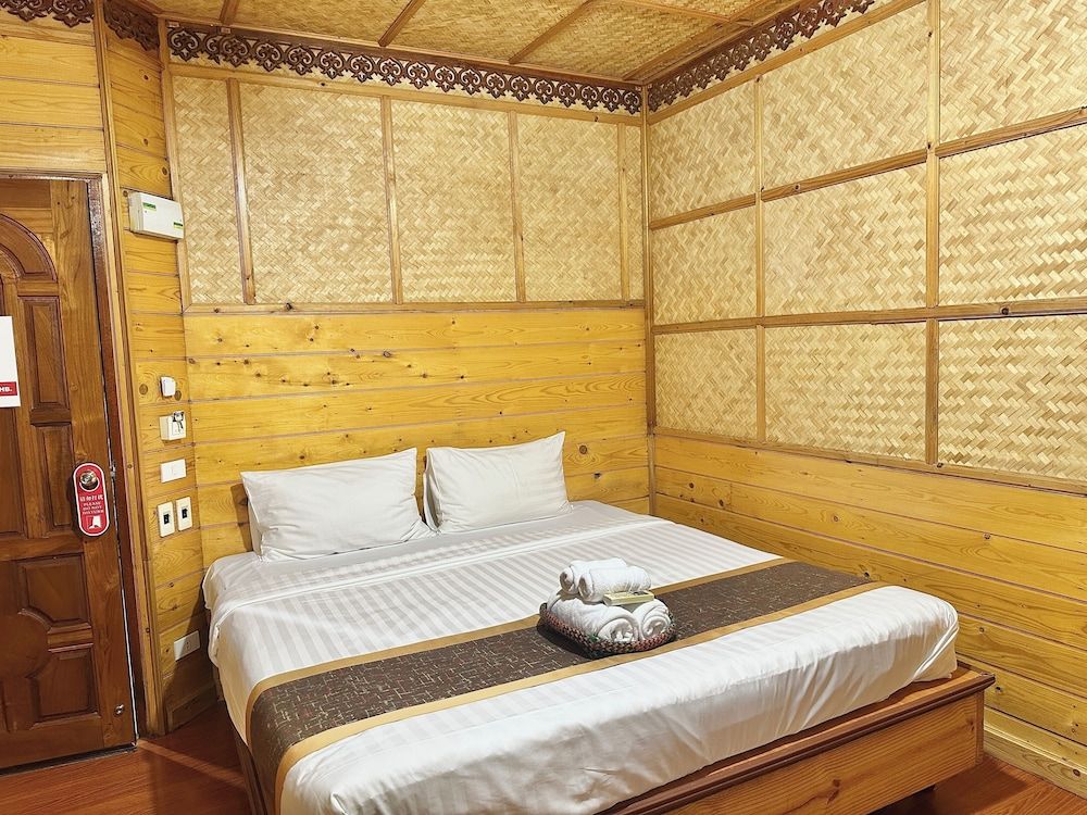 Montri Resort Donmuang Bangkok Standard Double Room 2