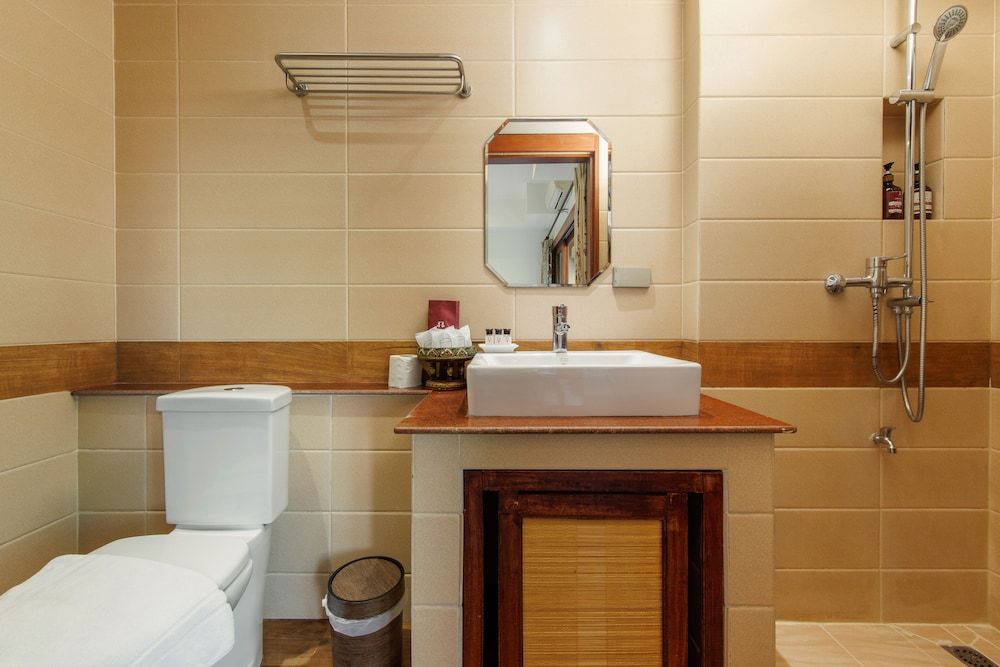 Rendezvous Classic House Classic Triple Room, Balcony 9