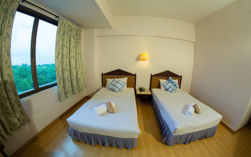 Phrae Nakara Hotel Standard Twin Room, 2 Twin Beds, City View