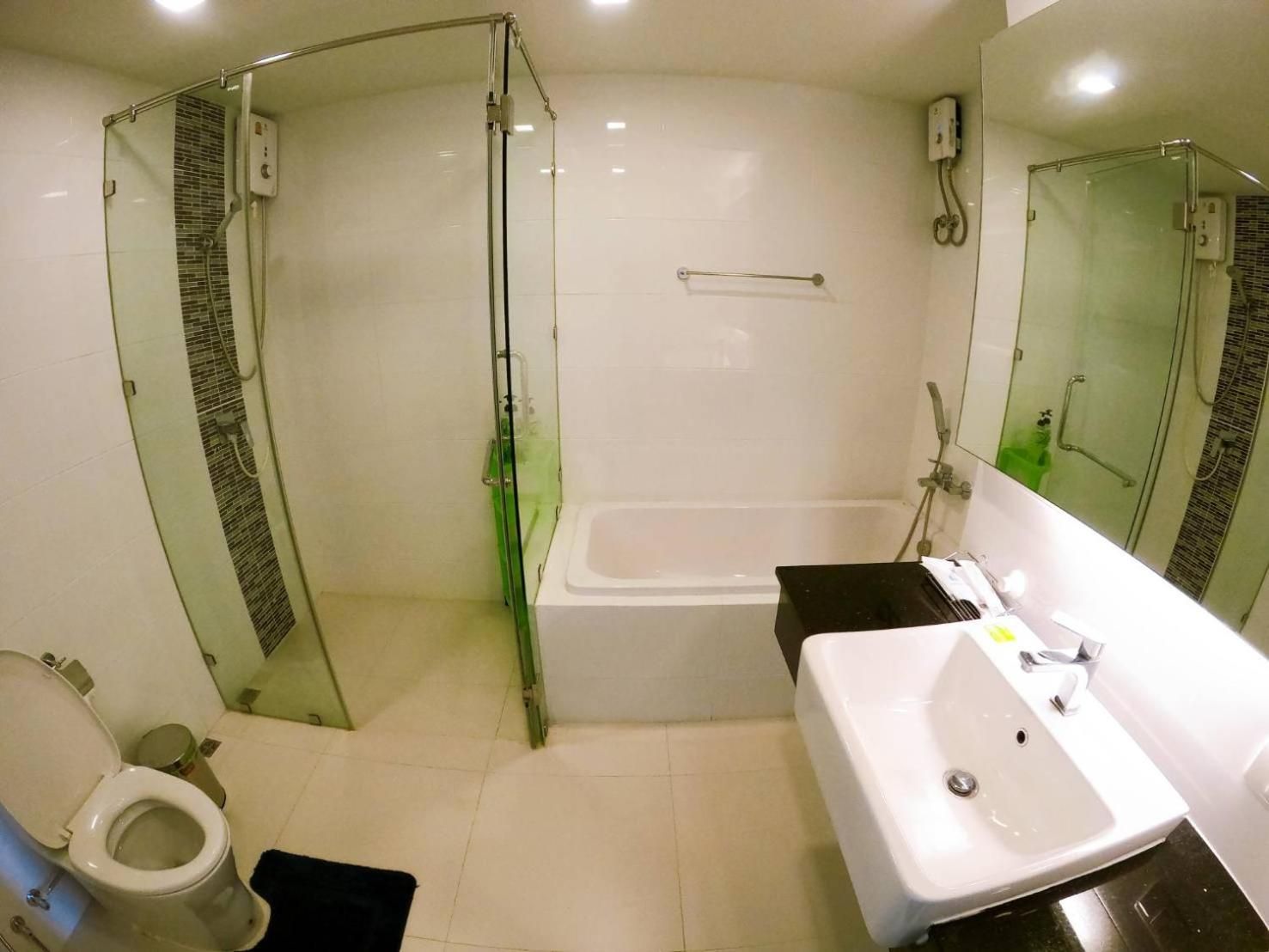 Sonrisa Sriracha Standard 3