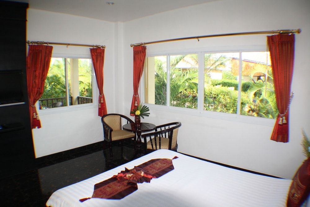 Ao Thai Resort Family Bungalow 4