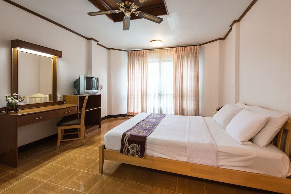 Seashore Pattaya Resort Superior Room 20
