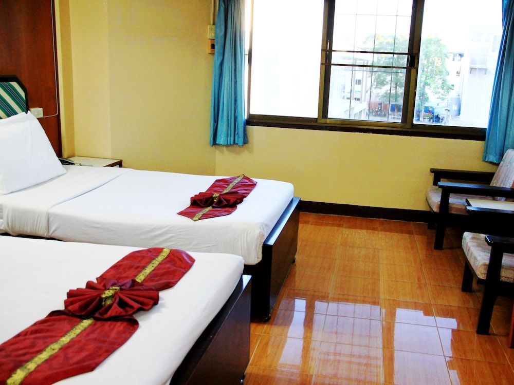 Seashore Pattaya Resort Superior Room 12