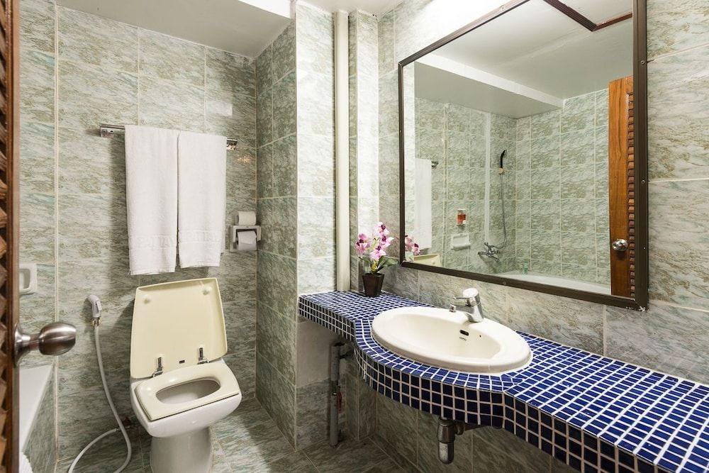 Seashore Pattaya Resort Superior Room 32