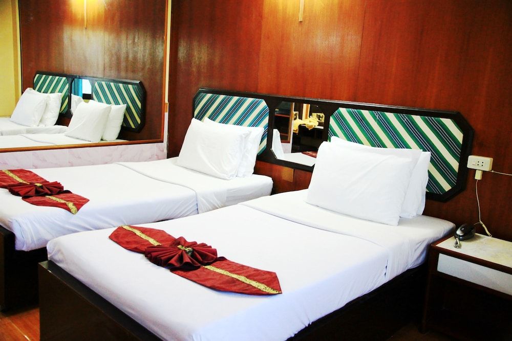 Seashore Pattaya Resort Superior Room 9