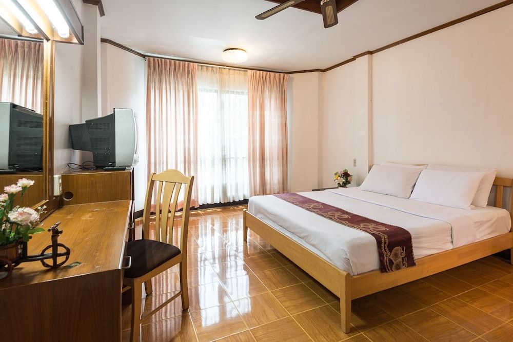 Seashore Pattaya Resort Superior Room 16