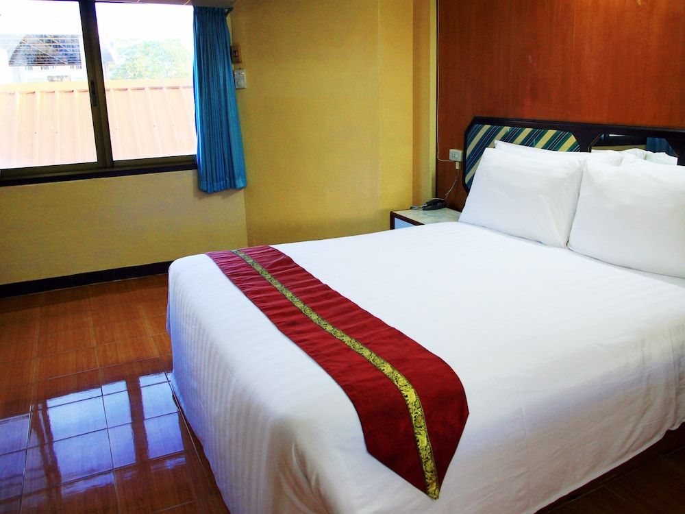 Seashore Pattaya Resort Superior Room 7