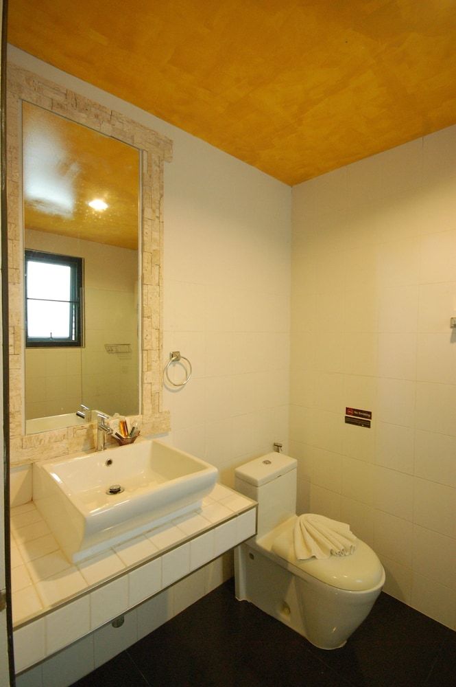 The Regent Resort Phuket Standard Room 7