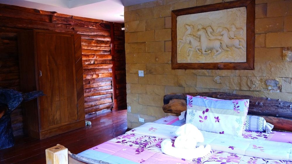 Kirirath Resort Deluxe Room