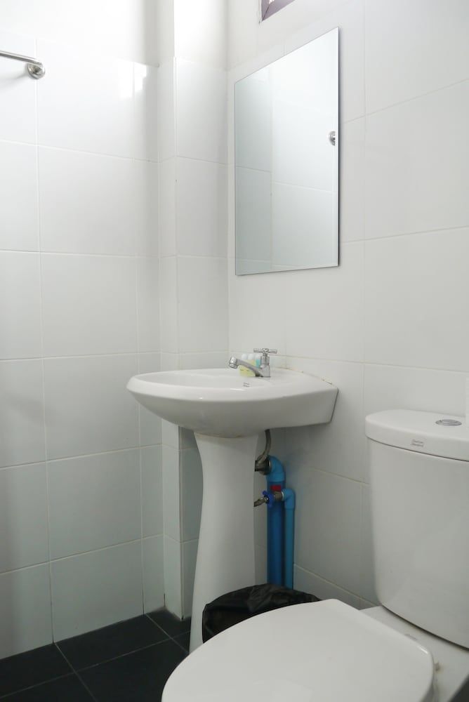 Baan Mai Guest House Standard Double Room 4