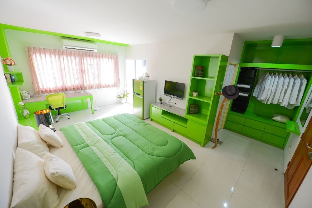 undefined Int Place 8