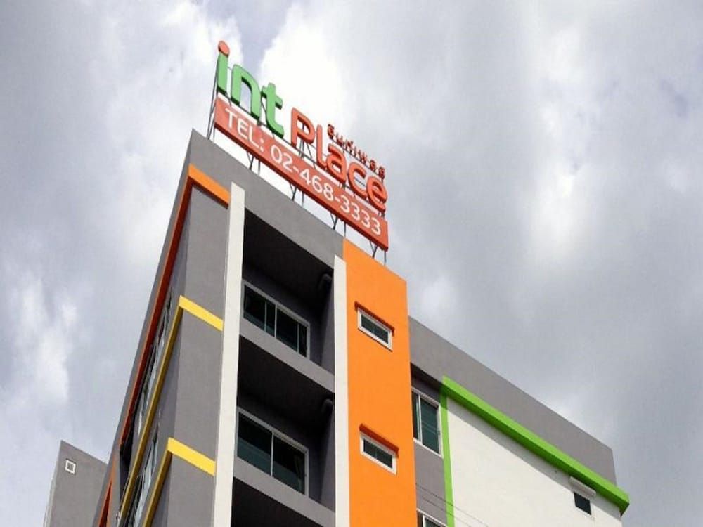 undefined Int Place 7