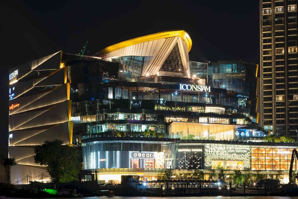 undefined Int Place 6