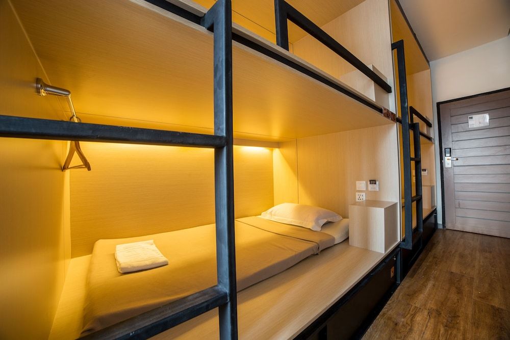 Cubic Bed Pratunam - Hostel Private 6 beds (Share Bathroom)