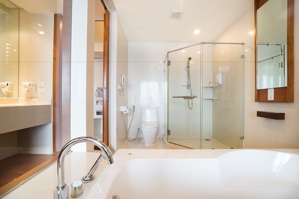 Amanta Hotel & Residence Ratchada 1-Bedroom Deluxe Suite with City View 3