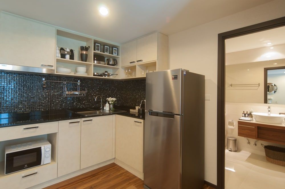 The Title KR Beach Condotel Rawai Phuket Comfort Suite, 1 Bedroom, Pool View 7