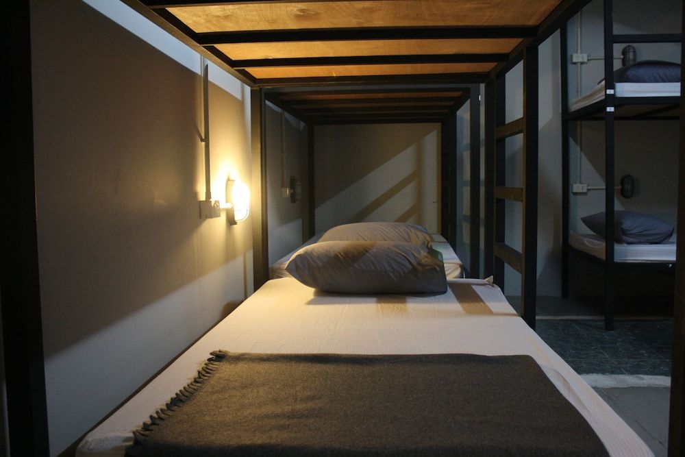 The Mixx Hostel Female Dormitory with Air Con 2