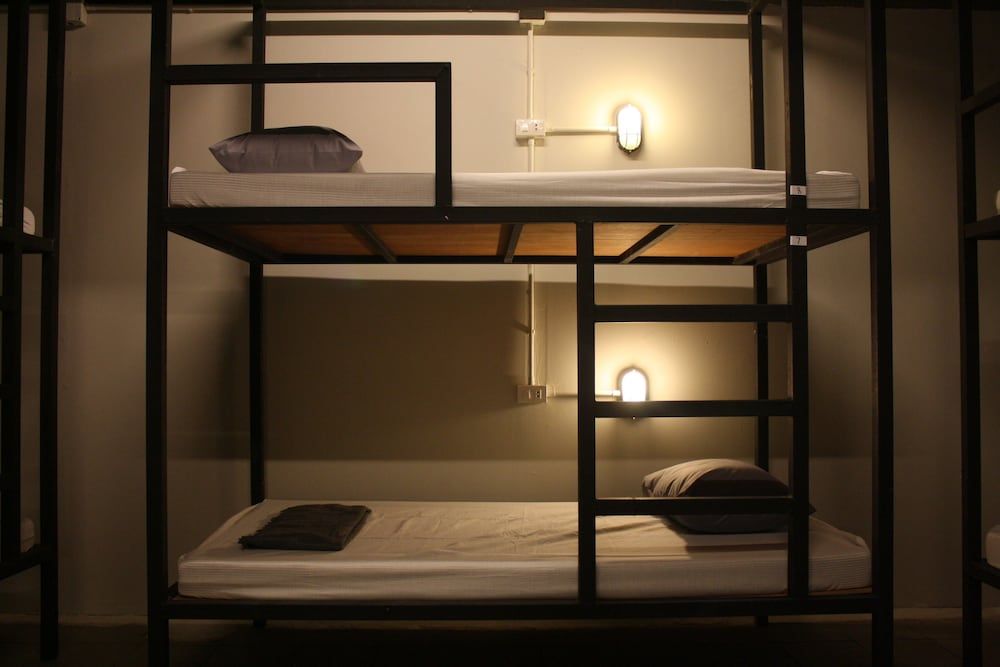 The Mixx Hostel Female Dormitory with Air Con