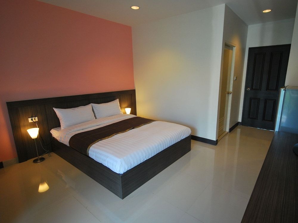 undefined Baan Mi-Na 9