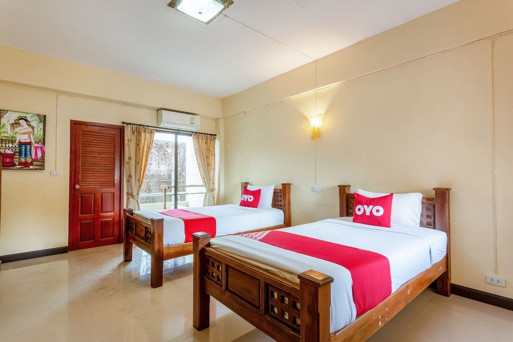 OYO 1024 Thank Place Superior Twin Room 2