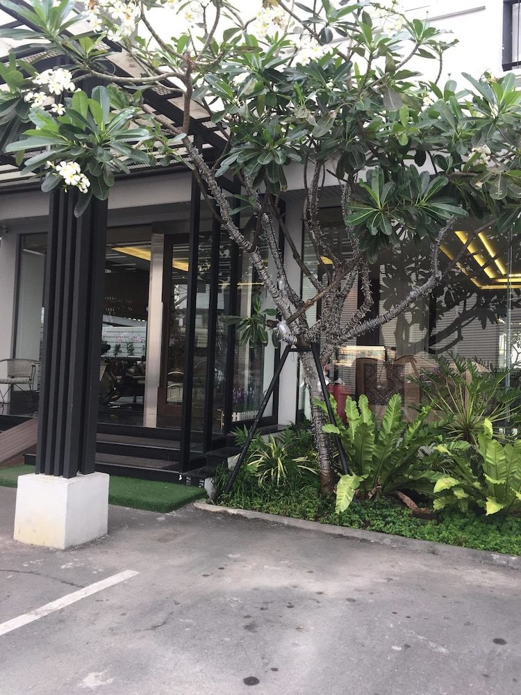 undefined Methavalai Residence 8