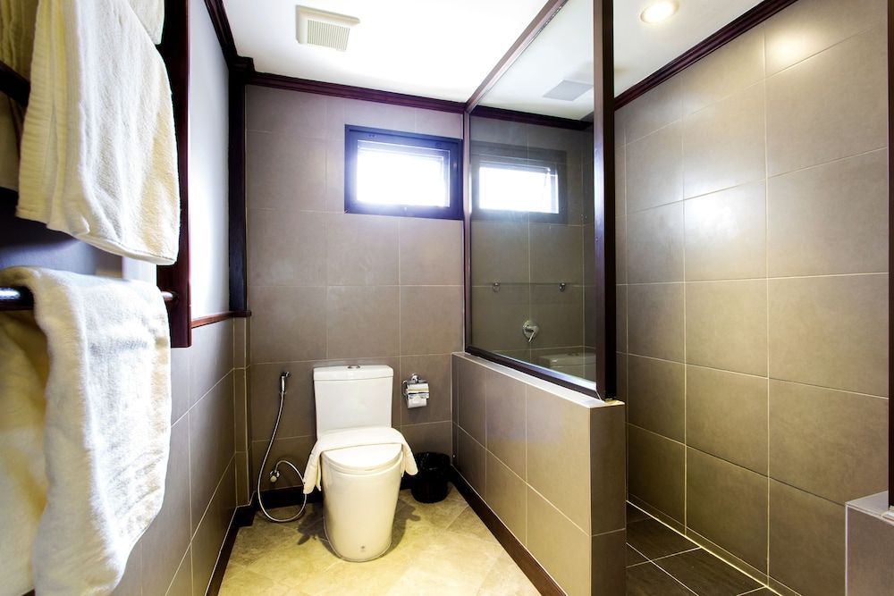 Naiya Buree Boutique Resort Deluxe VIP 6