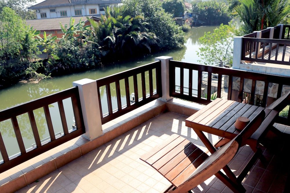 Baanrimnam Resort Trat Superior Double Room 4