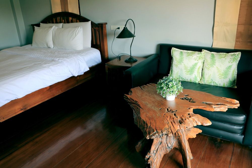Baanrimnam Resort Trat Superior Double Room