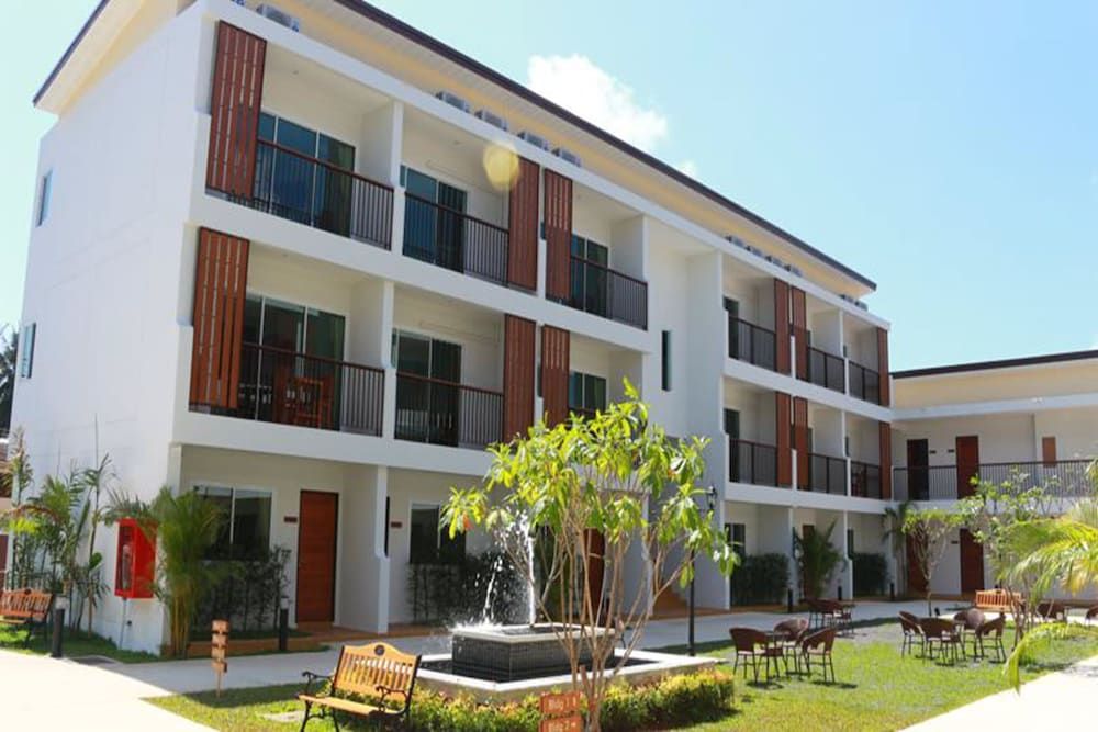 undefined Crystal Lamai Hotel 4