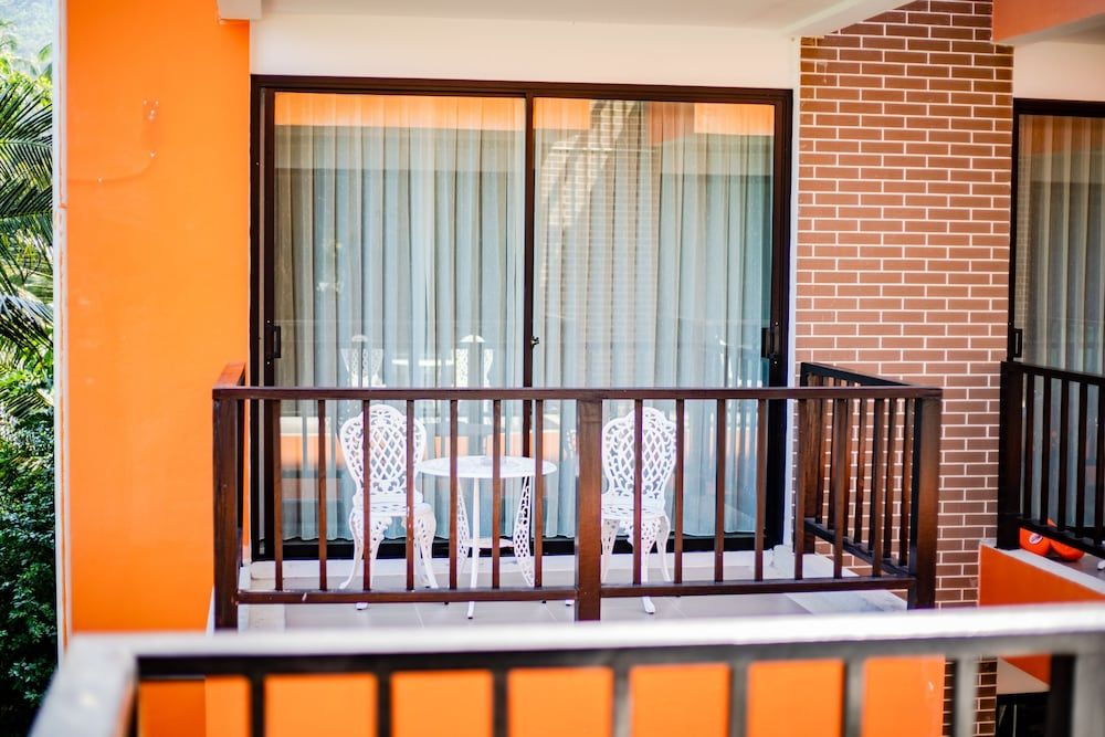 The Spa Garden Samui Deluxe Twin Room 4