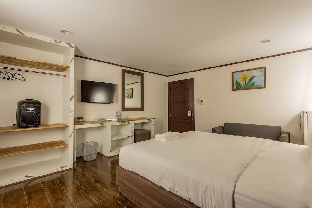 Phimai Paradise Hotel Room, 1 Bedroom, Smoking, Balcony 5