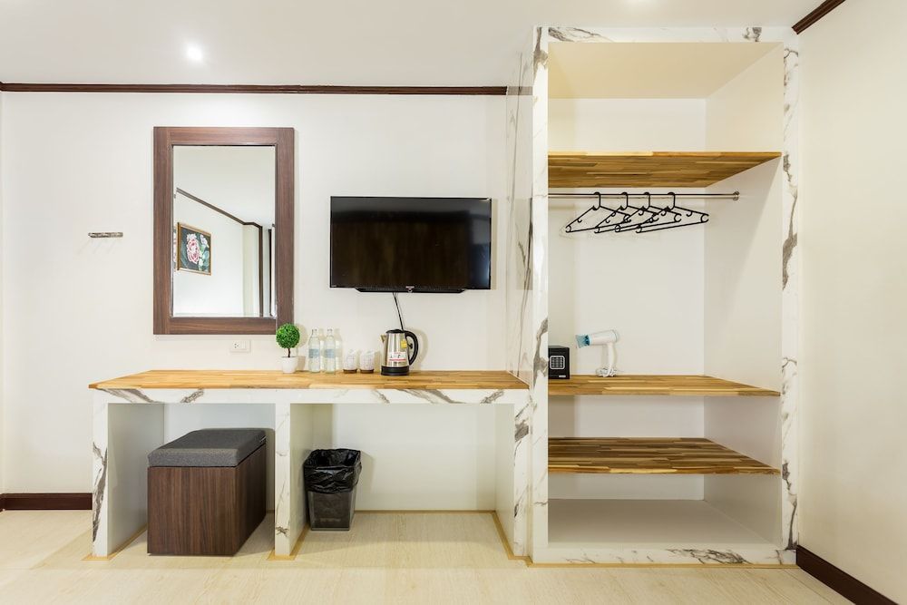 Phimai Paradise Hotel Room, 1 Bedroom, Non Smoking, Bathtub 8