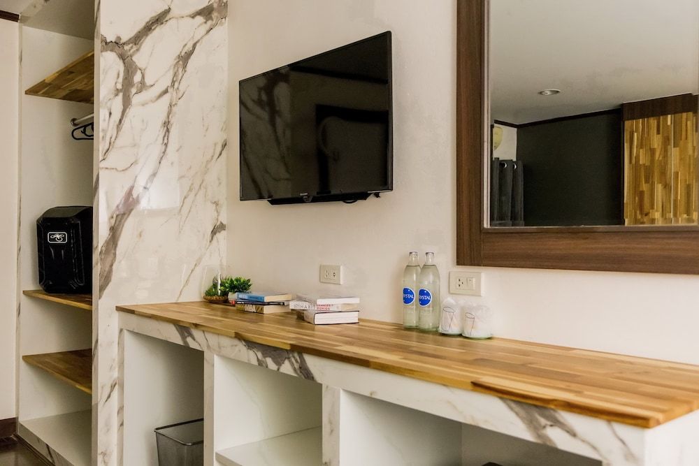 Phimai Paradise Hotel Room, 1 Bedroom, Smoking, Balcony 12