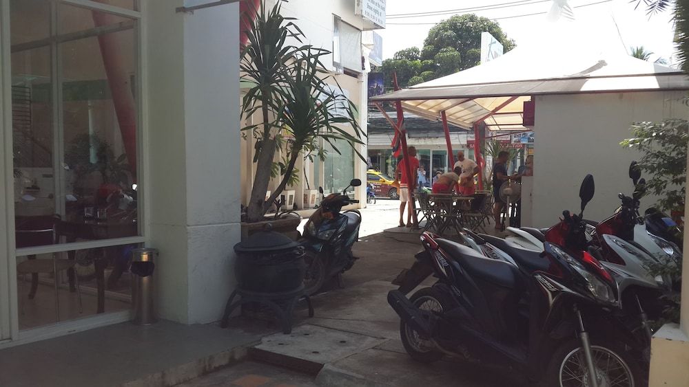 undefined Khun Chaweng Resort 3