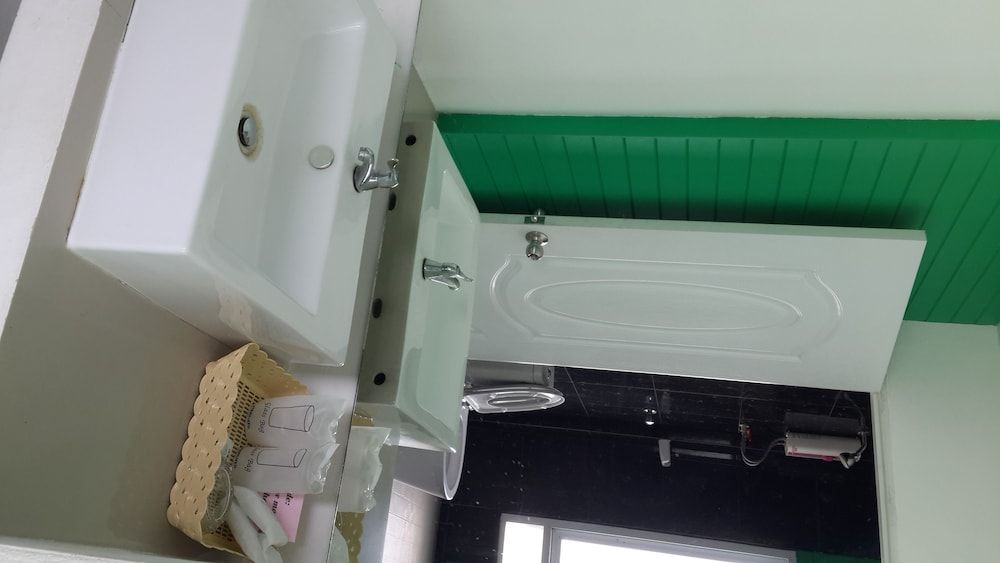 Khun Chaweng Resort Superior Room 12