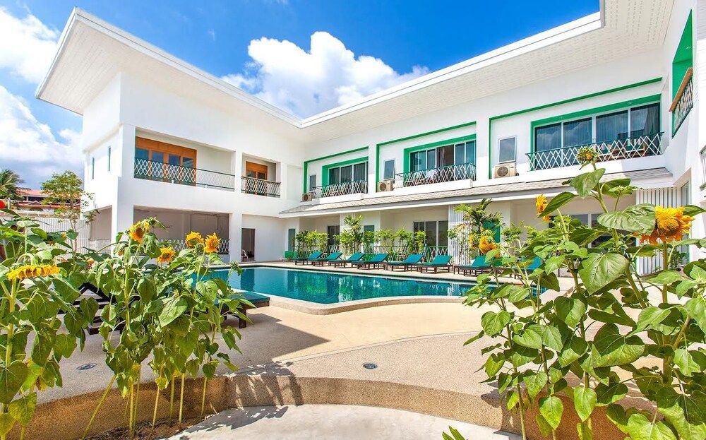 undefined Khun Chaweng Resort 8