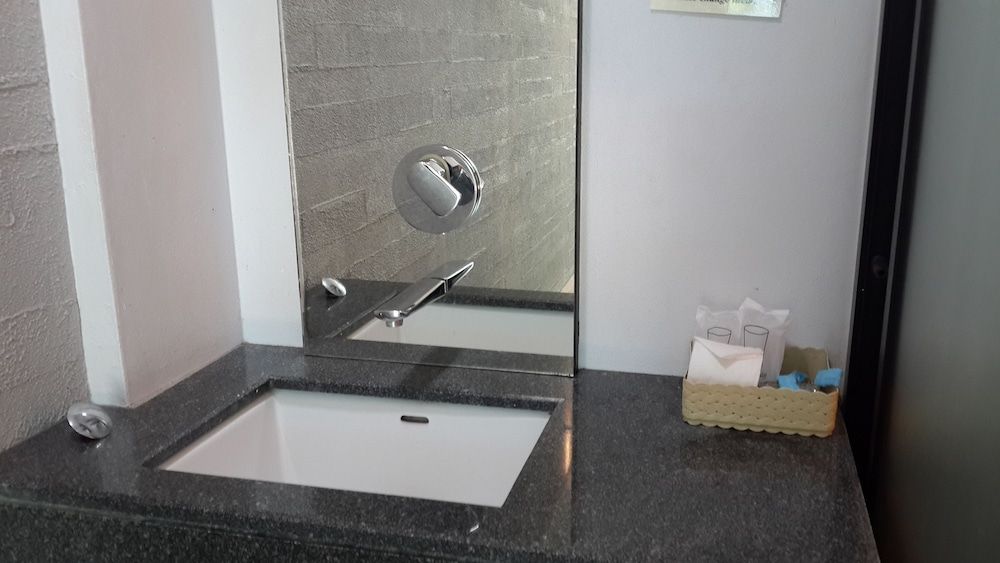 Khun Chaweng Resort Superior Room 18