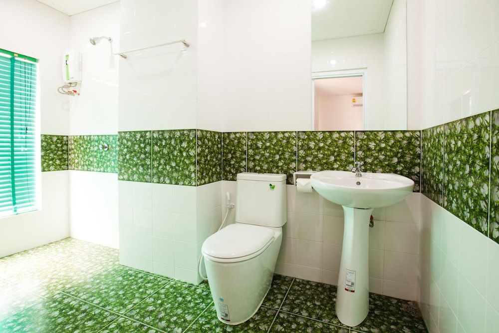 Khun Chaweng Resort Superior Room 15