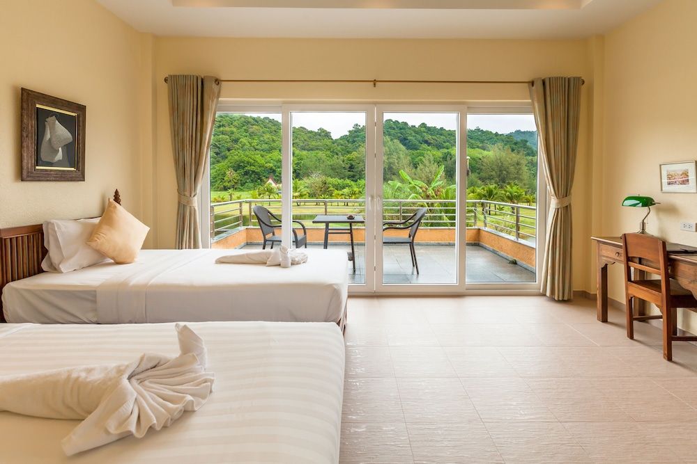 undefined Little Sunshine Boutique Beach Resort & Spa 3