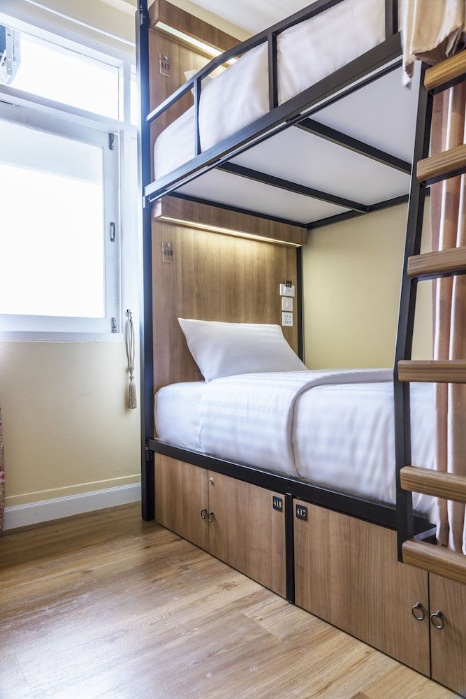 4-Bed Female Dormitory with Shared Bathroom