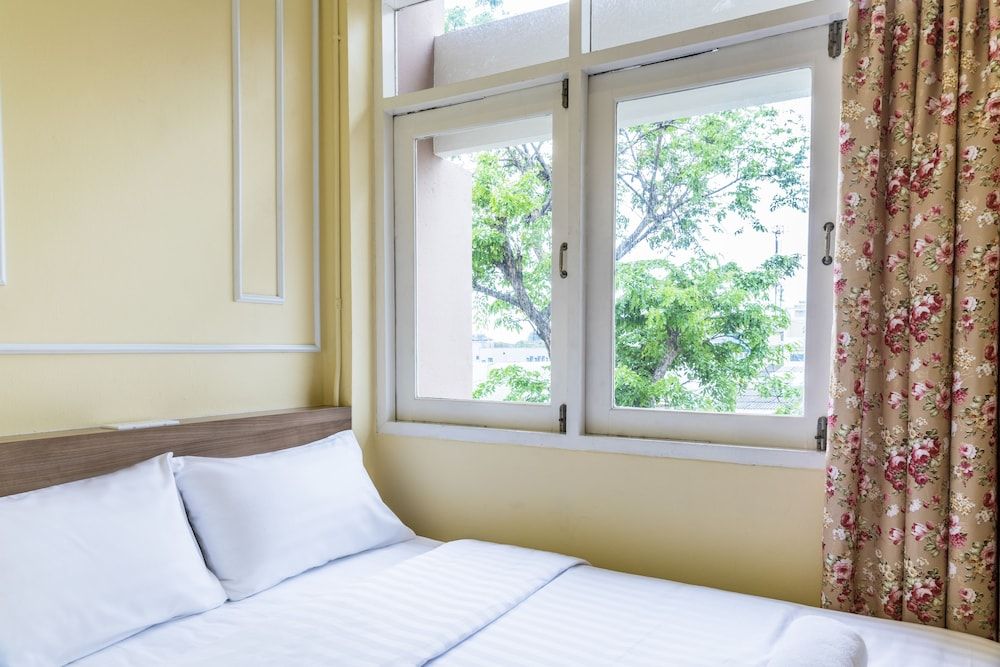 Double Room City View with Shared Bathroom