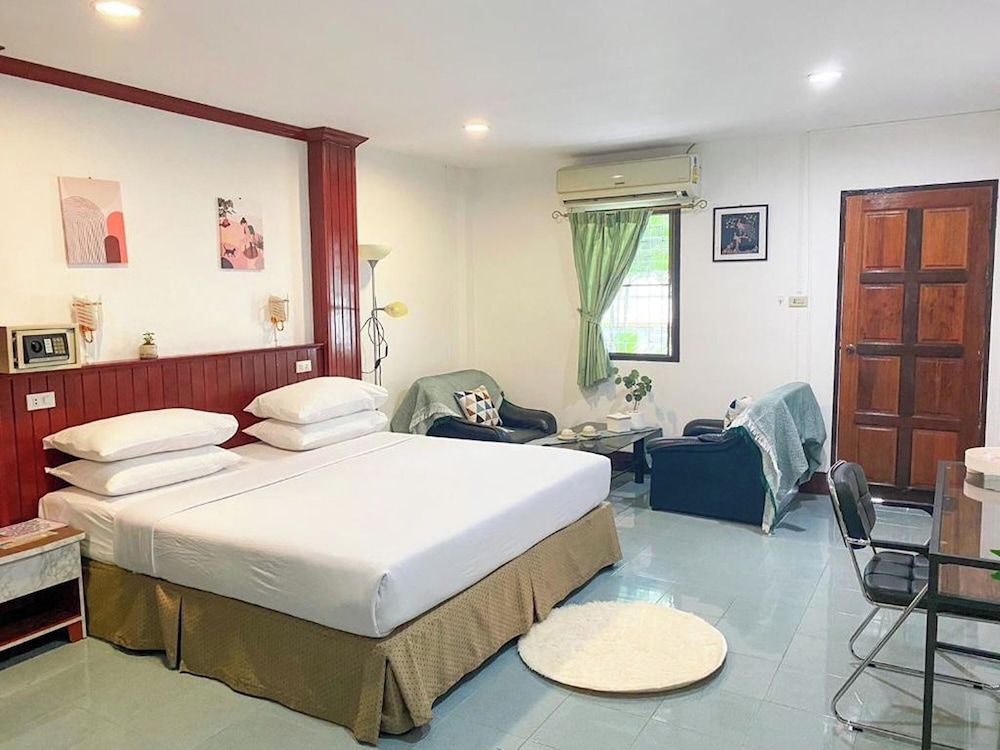 Super Deluxe Room with Balcony