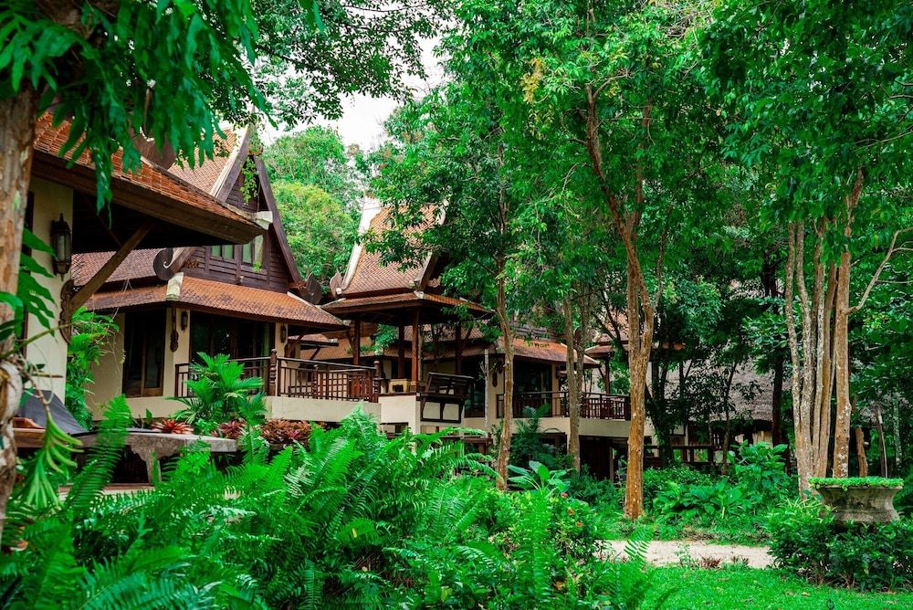 undefined Chivapuri Beach Resort 4