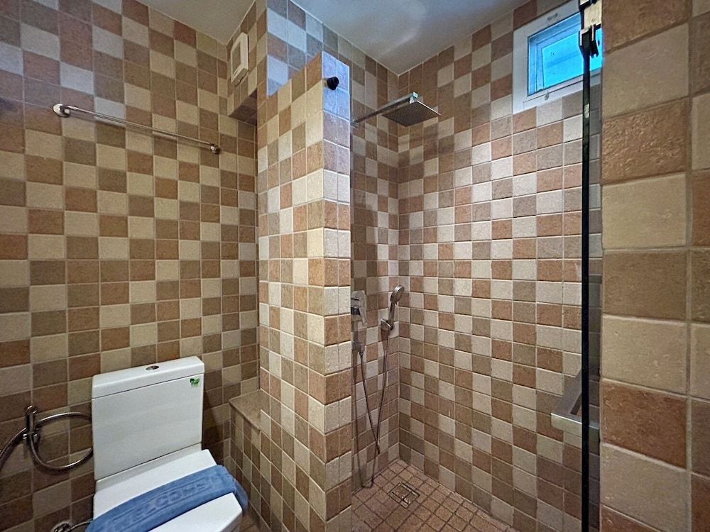 GrandBlue Resort Family Pool Access 7