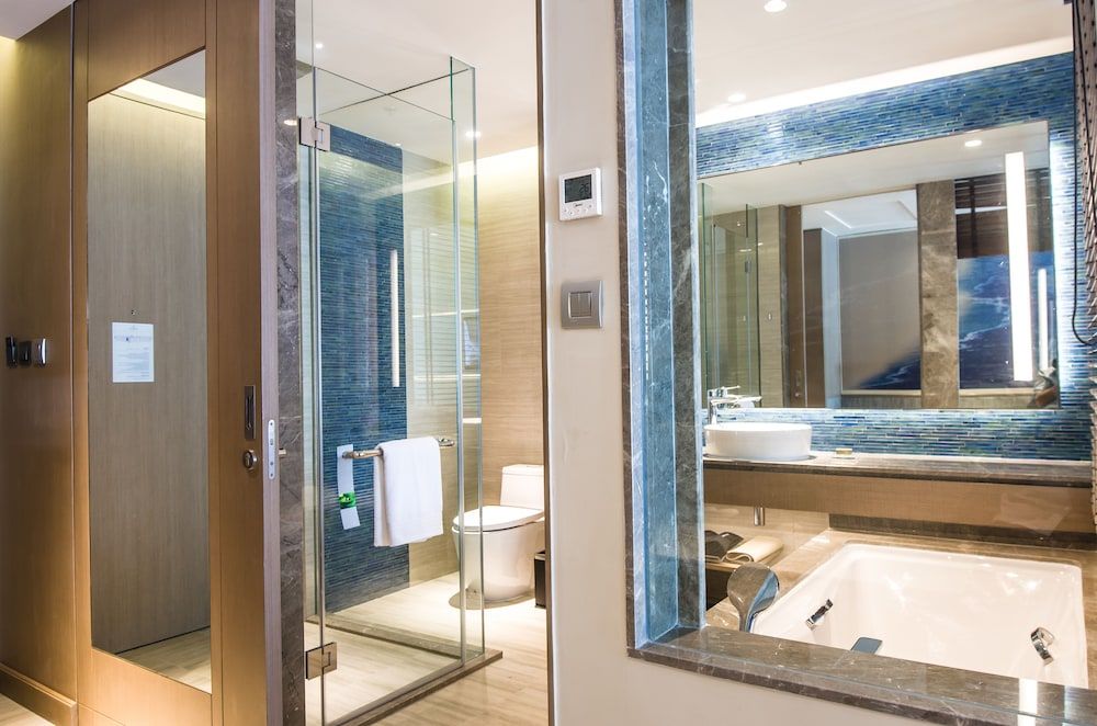 Room, 1 King Bed, Pool Access (View, Poolside)