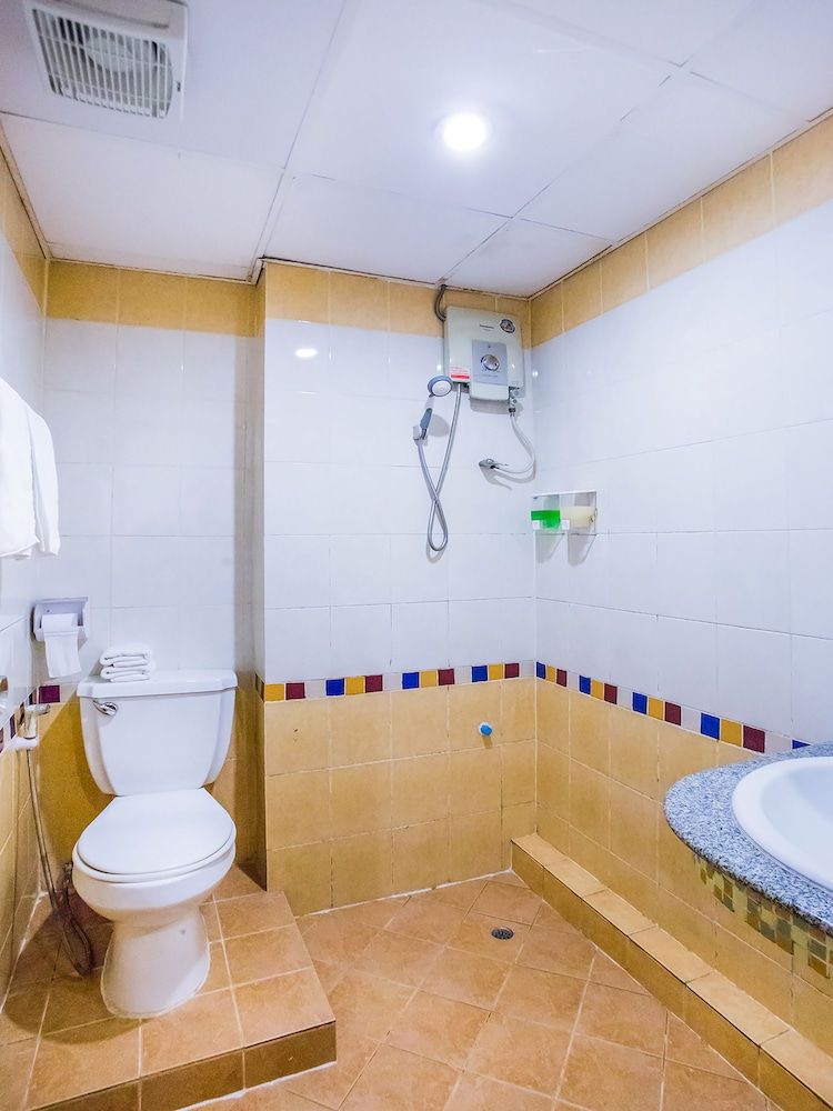 undefined Atlas Bangkok Hotel 8