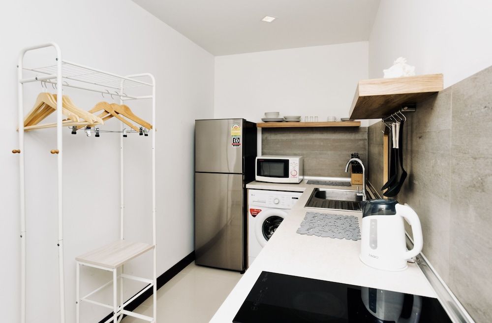 Beach 7 Condo by GrandisVillas Deluxe Sea View 8