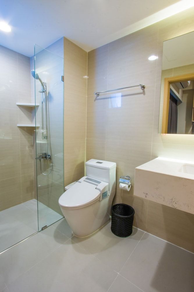 Pacific Park Hotel Studio Hotel (Twin Beds) 3